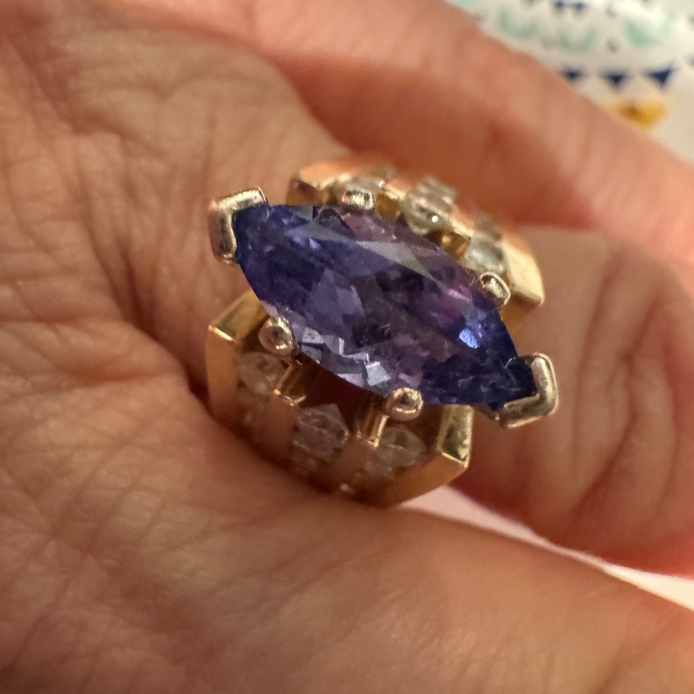Tanzanite 1.5 ct Marquise and round .40 ct diamond ring size 7.5 14k gold - Picture 12 of 13